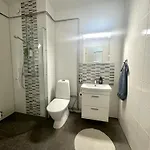 아파트 Tilava Kt Yksioe, Lasitettu Parveke