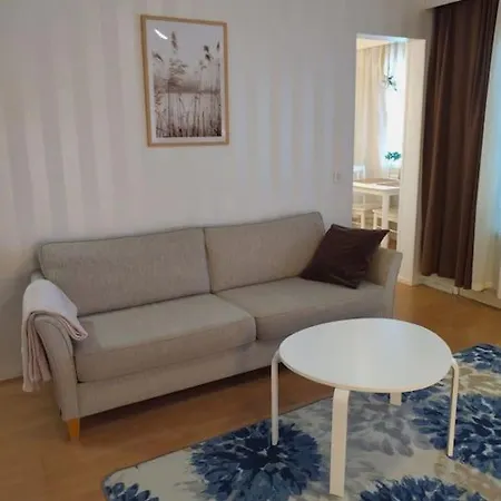 Apartment Tilava Kt Yksioe, Lasitettu Parveke *