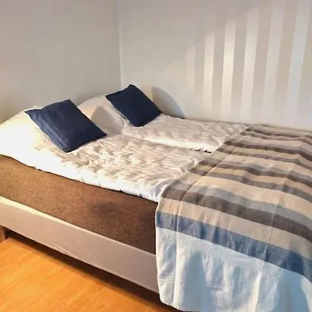 Tilava Kt Yksioe, Lasitettu Parveke Apartment *