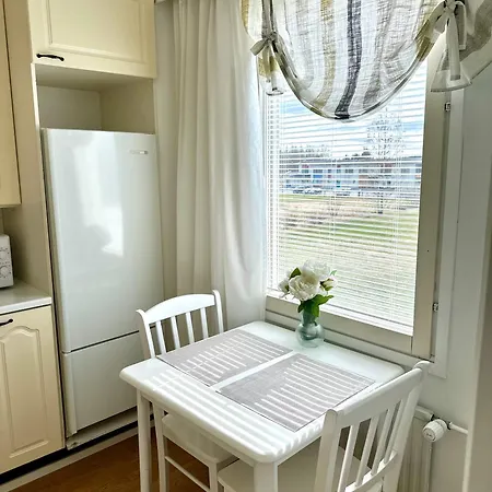 Tilava Kt Yksioe, Lasitettu Parveke